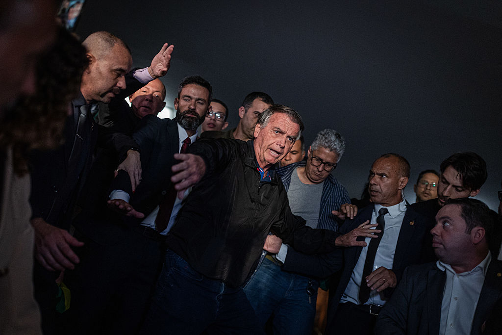 moraes-intima-defesa-de-bolsonaro-a-explicar-fala-publica-e-ameaca-prende-lo