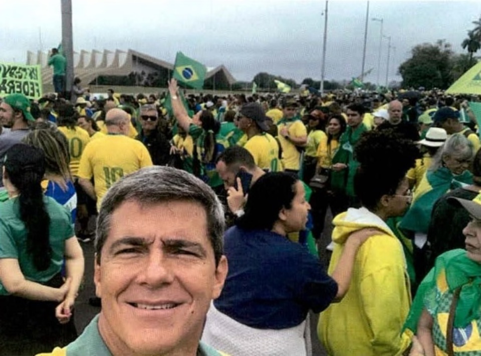 entorno-de-bolsonaro-debateu-minuta-e-cobrei-aplicacao,-diz-general