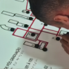Estudantes desenvolvem mapa tátil sonoro para ampliar acessibilidade em universidade no interior da Bahia