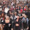 Roqueiro ou roqueira? ‘Cabelão’ é moda no dia do rock do The Town