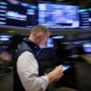 S&P 500 e Nasdaq fecham em recorde com aposta em corte de juros do Fed