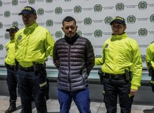 suspeito-de-arquitetar-atentado-a-tiros-contra-senador-colombiano-e-preso