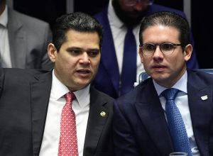 tarifaco:-congresso-pede-dialogo-nos-campos-comercial-e-diplomatico
