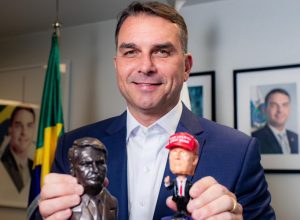 flavio-diz-que-moraes-quer-prender-bolsonaro