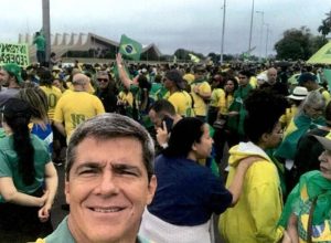 entorno-de-bolsonaro-debateu-minuta-e-cobrei-aplicacao,-diz-general