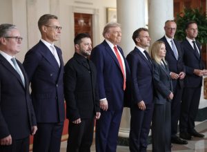 apos-cupula-com-trump,-lideres-europeus-discutem-garantias-de-seguranca-para-ucrania