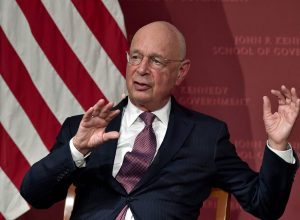 fundador-e-presidente-do-forum-economico-mundial,-klaus-schwab-anuncia-demissao